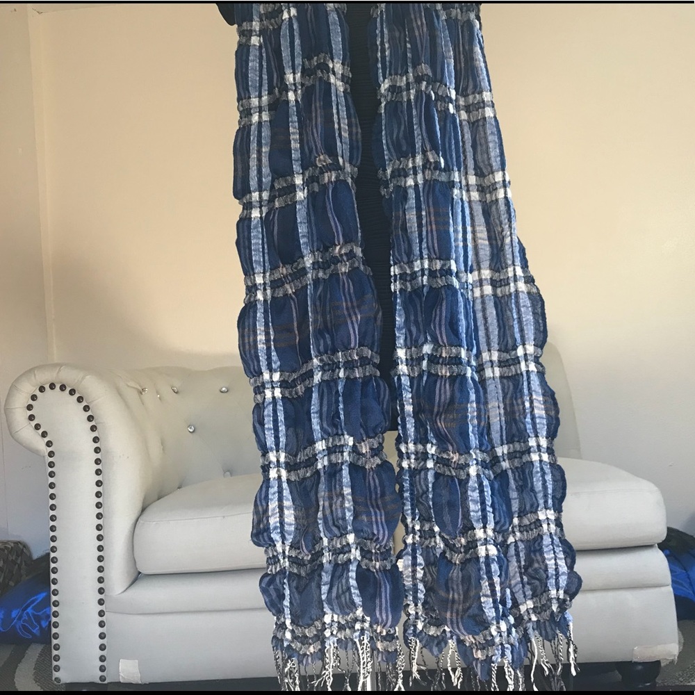 Scarf - Picture 7 of 7